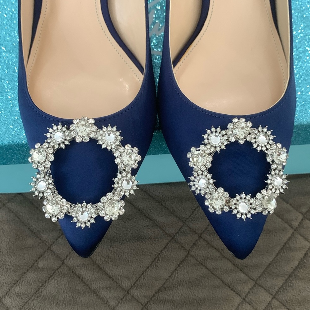 Betsy Johnson NIB Lilly Embellished Satin Dress Pumps/Heels  size 10 - Picture 9 of 17